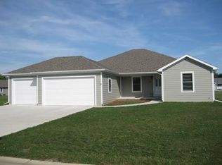 325 Rachel Way, Utica, IL 61373