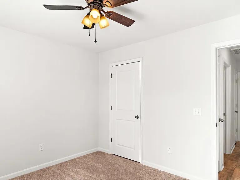310 Kite Cir NE — Photo 12