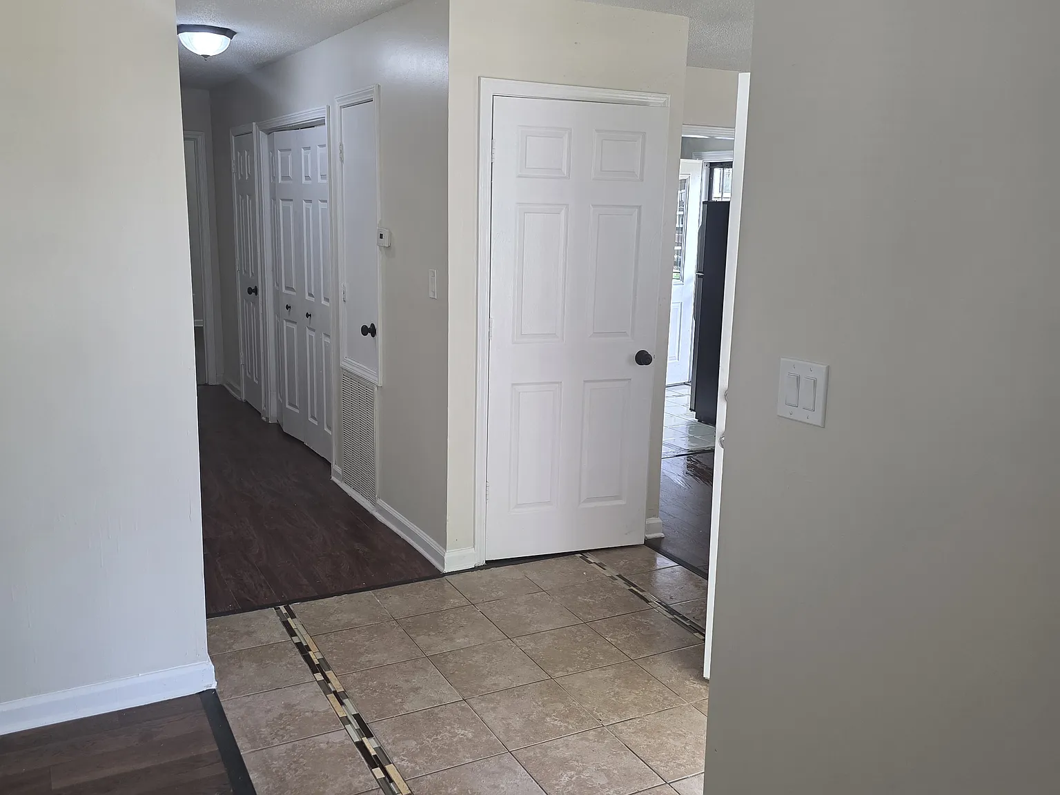 3 bed, 1450 sqft, $1,700 — Photo 4