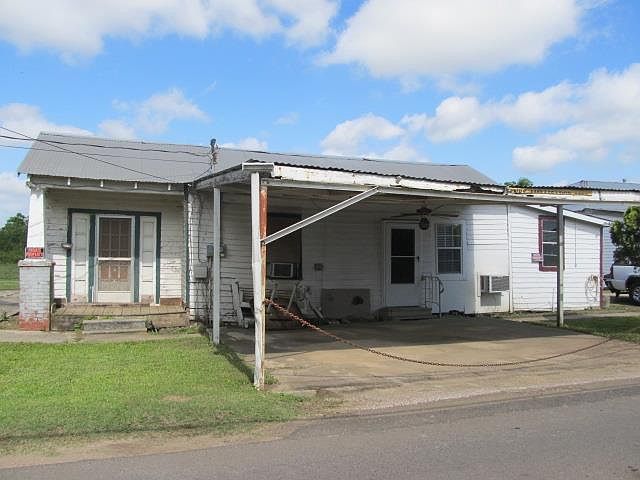 1st image of 3211 Rev Dr Samuel Jones St