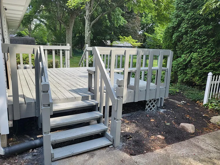 142 Moray Dr — Photo 16