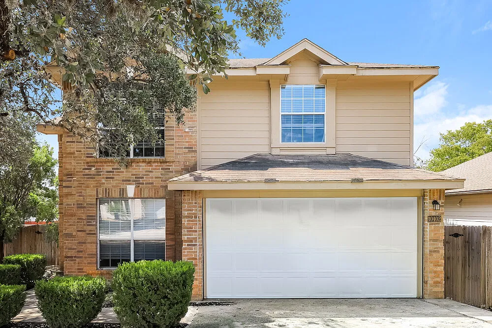 3 bed, 2.5 bath, 2123 sqft, $1,925 — Photo 1