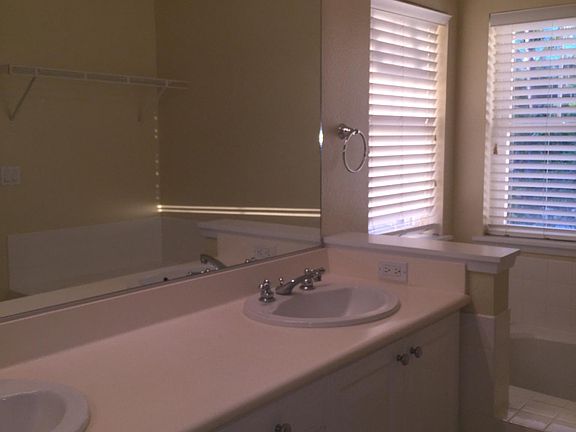 5th image of 92-1156 Olani St APT 1
