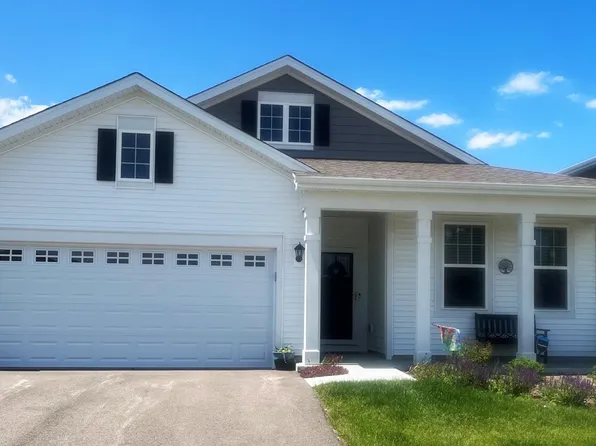 1002 Homerton Blvd, North Aurora, IL 60542