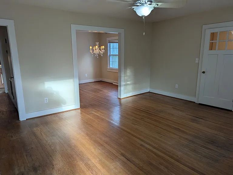 726 Marshall Ave — Photo 3
