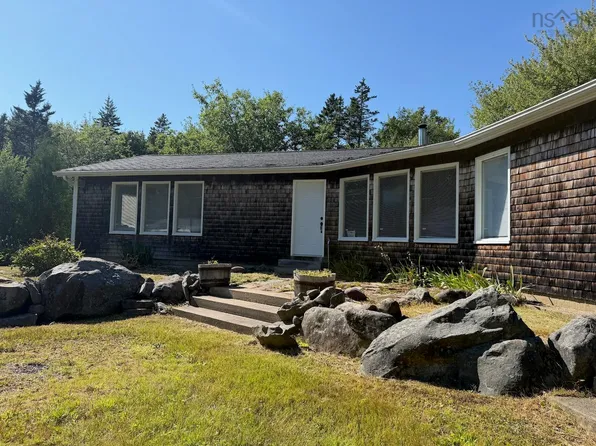 1679 Hectanooga Rd, Mayflower, NS B0W 2Y0