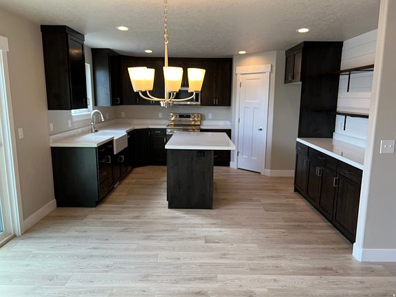 5th image of 123 S Liberty St #225