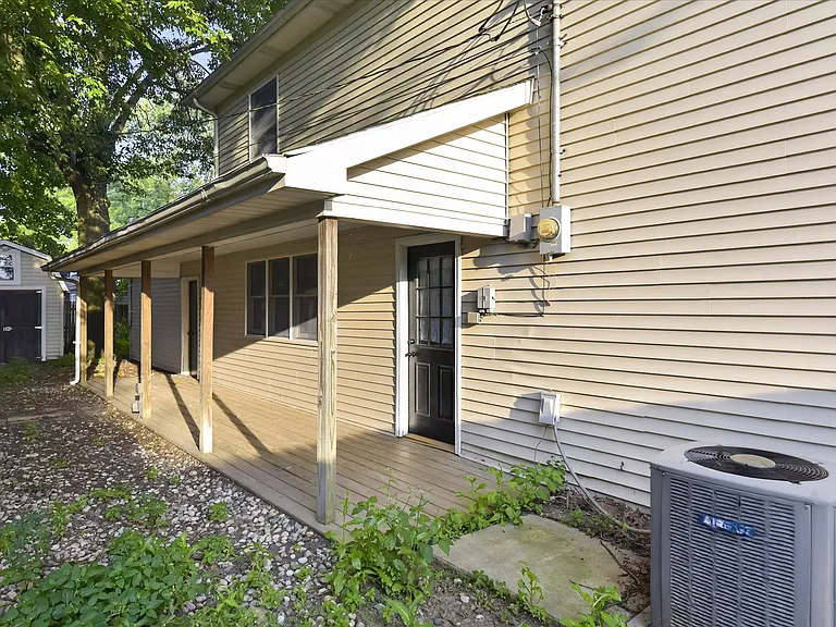 611 Greenfield Dr — Photo 34