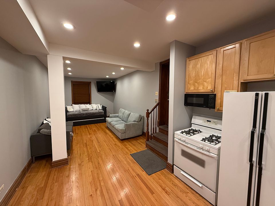 1st image of 625 W Stratford Pl #G