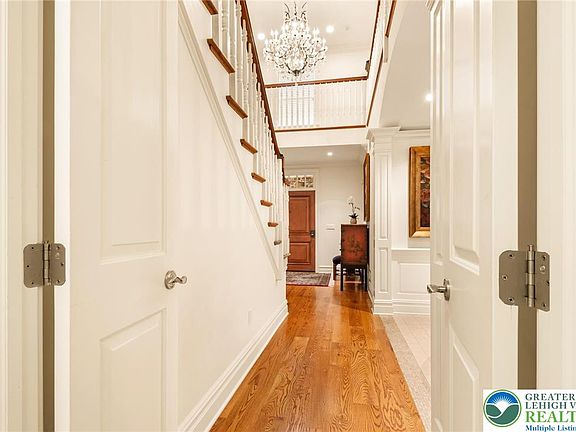 4th image of 2055 Forge Run