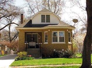 229 5th St, Downers Grove, IL 60515