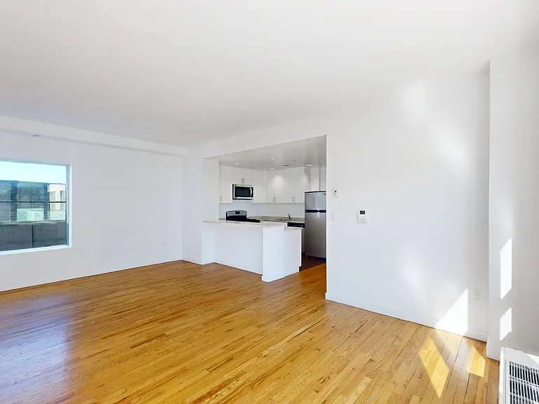 620 W 143rd St #2D — Photo 4