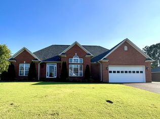 22 Crownfield Cv, Jackson, TN 38305