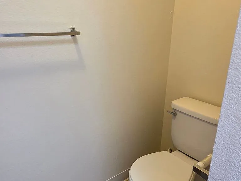 5909 Ming Ave #7-12 — Photo 10