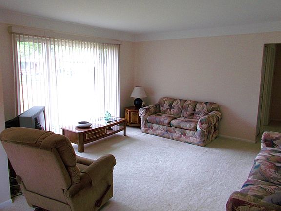 2nd image of 29429 Tawas St