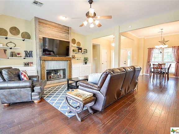 5th image of 416 Bellwood Dr