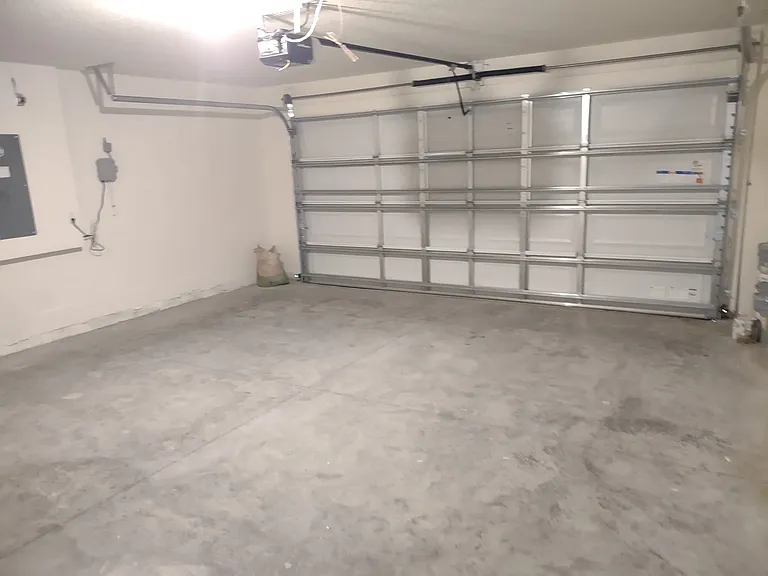5215 Byronic Ct — Photo 16
