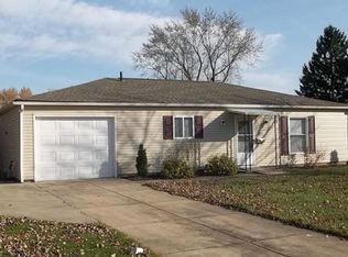 5455 Fenlake Rd, Bedford Heights, OH 44146