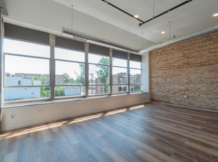 2202 S Lombard Ave #204, Berwyn, IL 60402