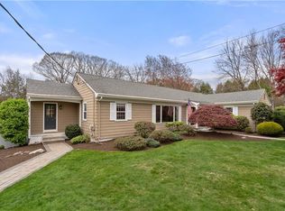 12 Timberland Dr, Lincoln, RI 02865
