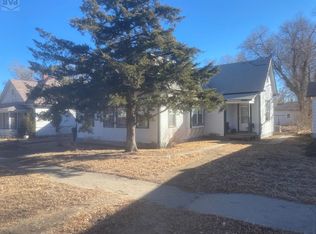 608 S 10th St, Rocky Ford, CO 81067