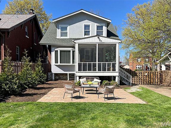 3rd image of 7496 Teasdale Ave