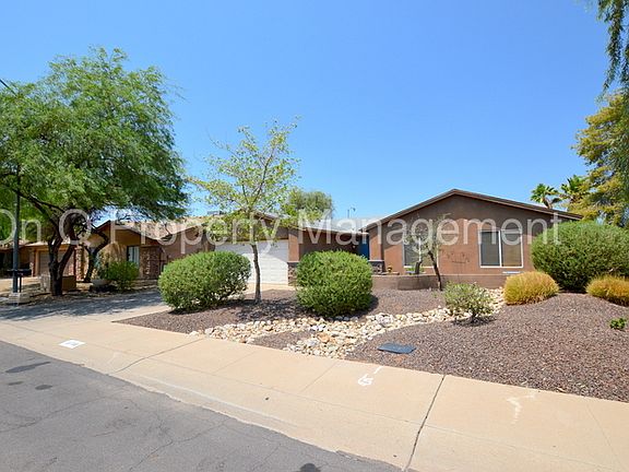 3rd image of 10700 E Mercer Ln