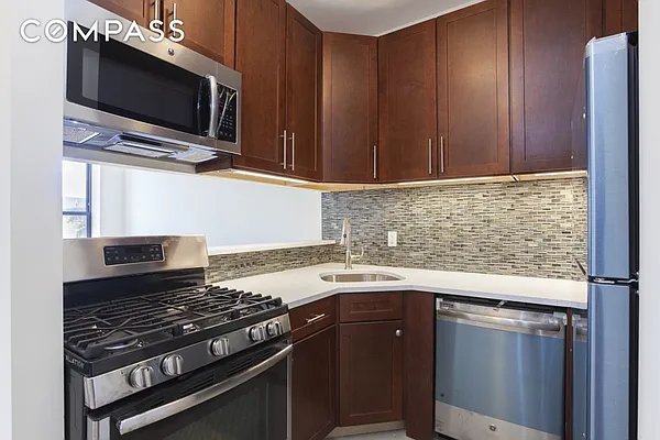 Rented by Compass | media 21