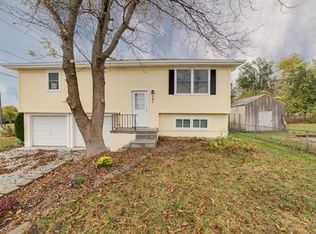 101 W 8th St, Edgerton, KS 66021