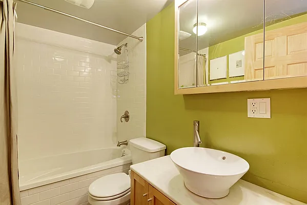 Sold by Corcoran | media 14