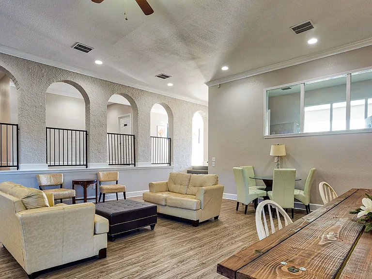 Lake Hefner Townhomes — Photo 8