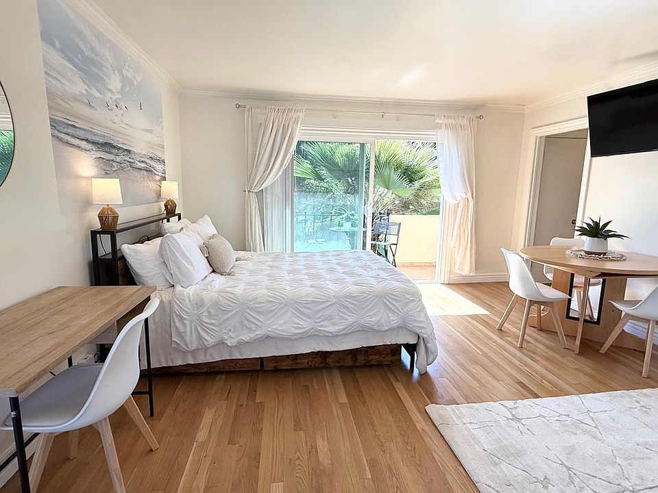 1st image of 39 Catamaran St APT 3