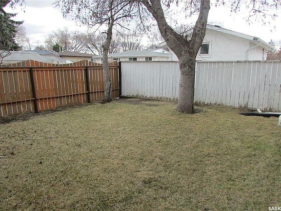 3rd image of 1 Dalgliesh Dr