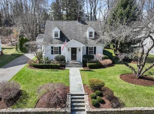 21 Washburn Ave, Wellesley, MA 02481