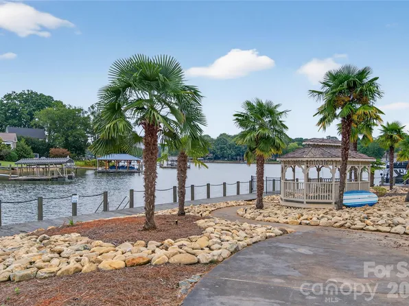 20314 Colony Point Ln, Cornelius, NC 28031