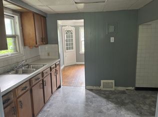 14117 Saybrook Ave, Cleveland, OH 44105