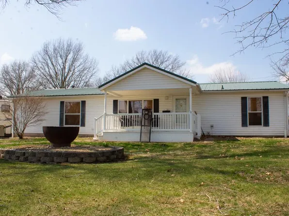 513 N Adams St, Memphis, MO 63555