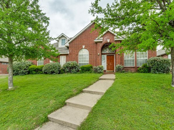 3425 Bluegrass Dr