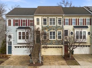 2110 Capstone Cir, Herndon, VA 20170