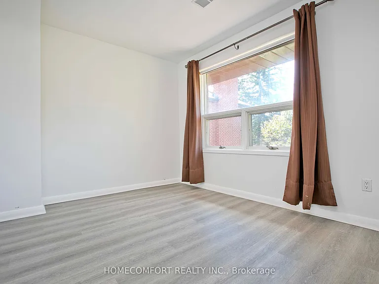 247 Parkview Ave — Photo 18