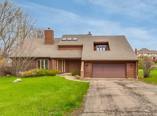 26110 W Brandt Rd, Barrington, IL 60010