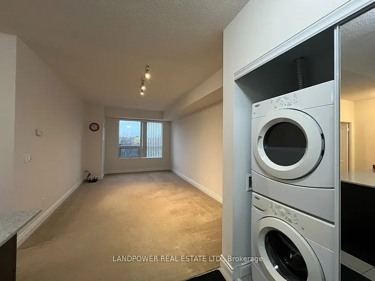 11211 Yonge St #A-306 — Photo 11