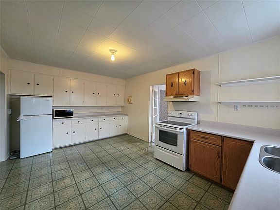 5th image of 5 Rosedale Street