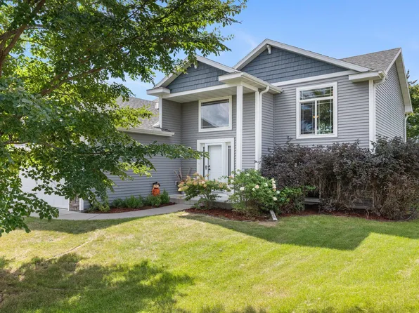 9009 Nevada Cir N, Brooklyn Park, MN 55445