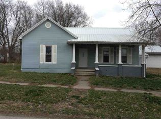 106 S Main St, Patoka, IN 47666