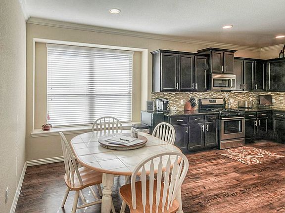 4th image of 20407 Flatiron Dr