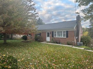 510 Longfellow Dr, Lancaster, PA 17602