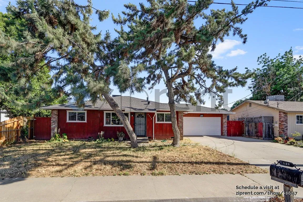 4 bed, 1152 sqft, $2,500 — Photo 1