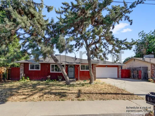 5230 McCoy Ave, Modesto, CA 95357