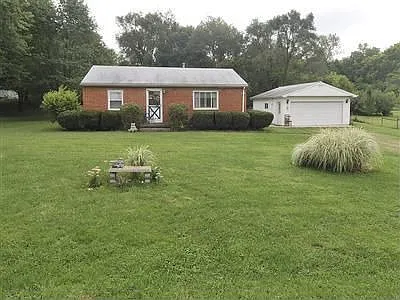 256 Tillie Ln photo 1